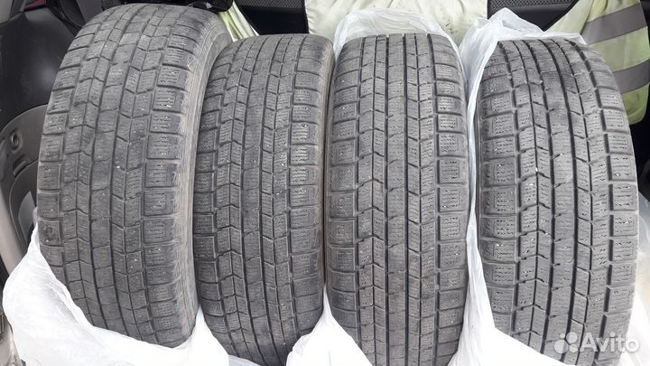 Dunlop D65T Touring 215/65 R16 98Q