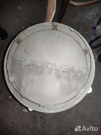 Колпак на запасное колесо chevrolet niva