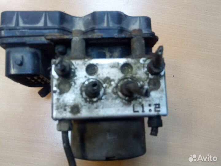 89541-01040 Блок ABS Тойота Матрикс