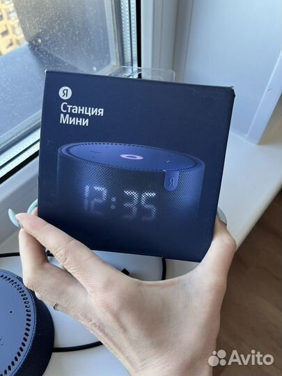 Яндекс станция мини с часами