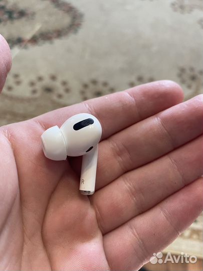 Беспроводные наушники apple airpods