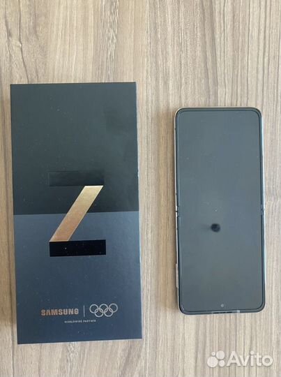 Телефон Samsung