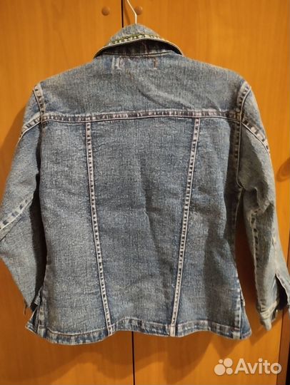 Джинсовая куртка для девочки