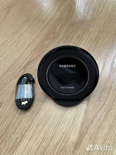 Беспроводная зарядка samsung fast charge