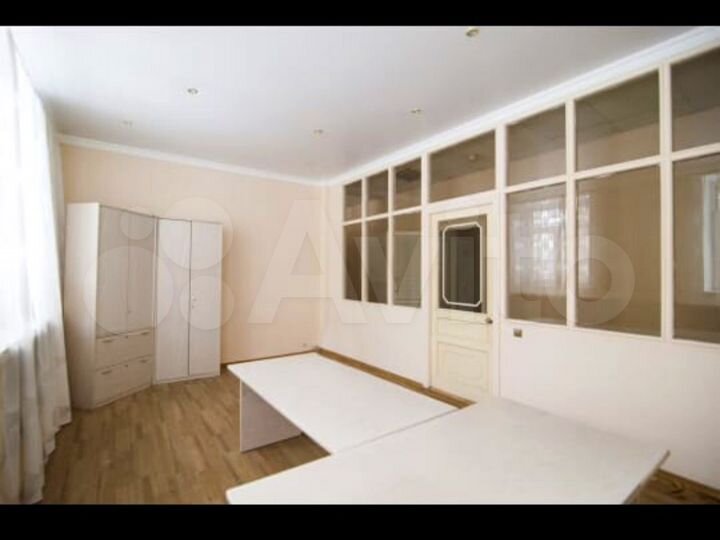 Офис / помещение под коммерцию, 266 м²