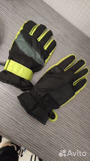 Перчатки, варежки на мальчика 6-8 лет