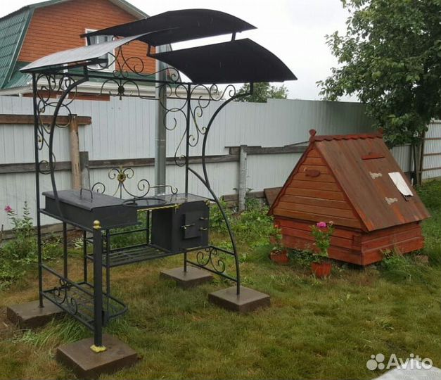 Беседка с мангалом