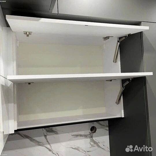 Кухонный гарнитур на заказ от фабрики