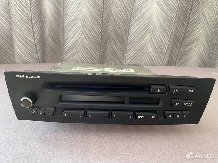 Продам магнитолу бмв