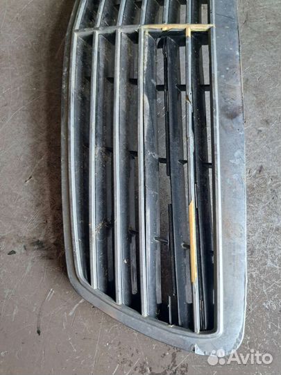Решётка радиатора Mercedes W211