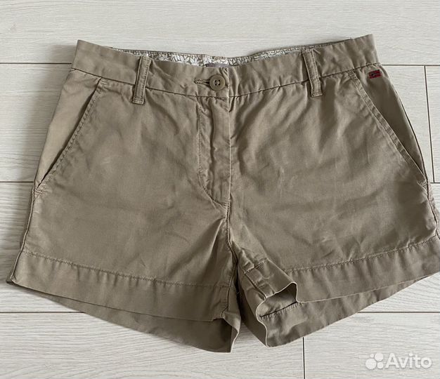 Женские шорты Napapijri