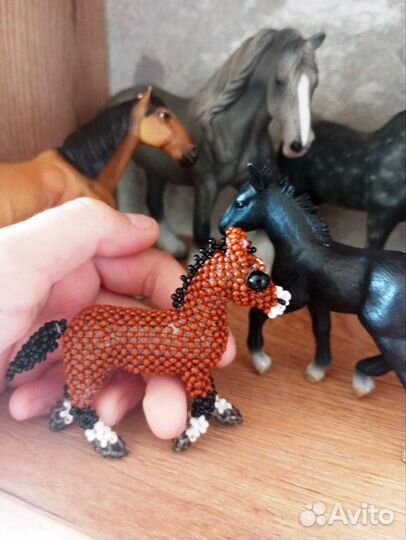 Игрушечки из бисера ручная работа