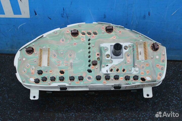 Панель приборов Mitsubishi Carisma (Мицубиси Кариз