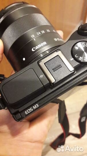 Canon EOS M3