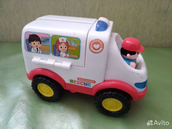 Игрушка скорая помощь развивающая