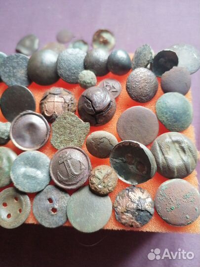 Пуговицы старинные разные