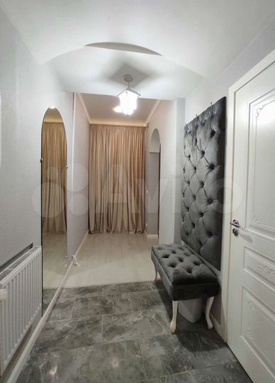 3-к. квартира, 100 м², 4/6 эт.