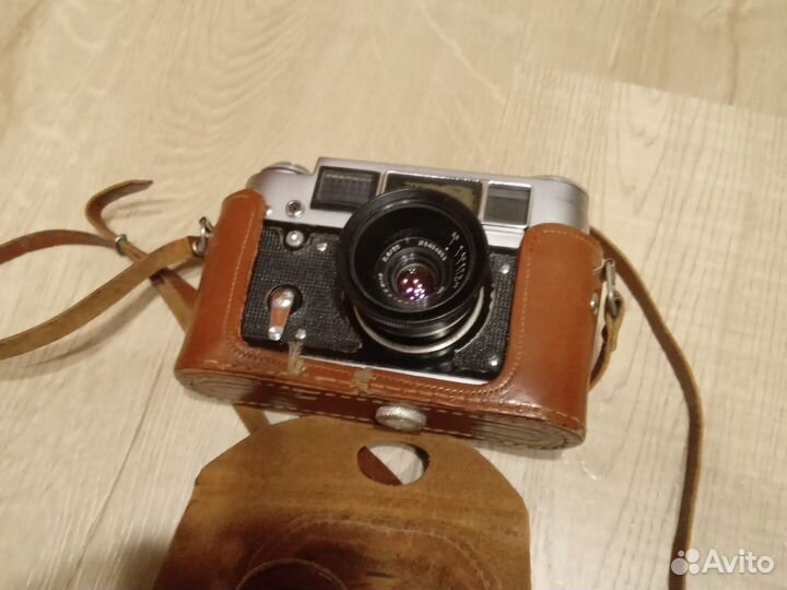 Плёночный фотоаппарат 