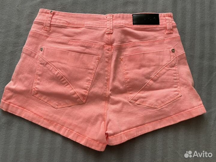 Шорты Bershka 40