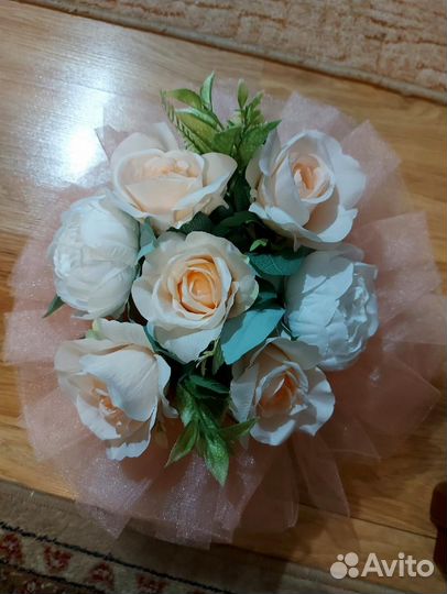 Цветочная композиция, искусственные цветы