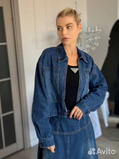 Джинсовый костюм с юбкой женский Prada