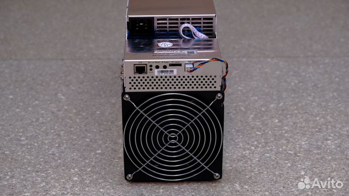 Whatsminer m30s 92Th Б/У популярные