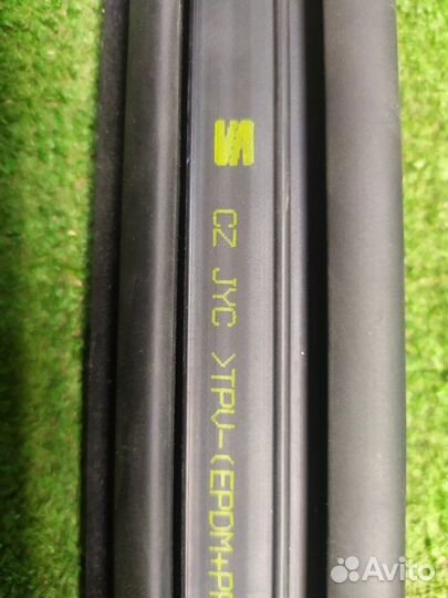 Направляющая стекла задняя правая Skoda Karoq