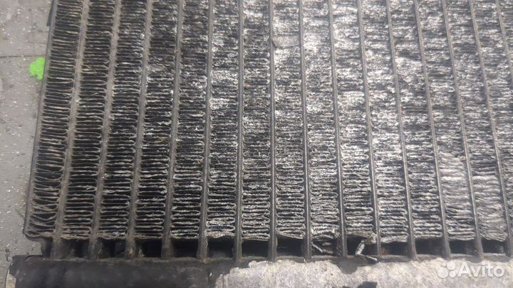 Радиатор кондиционера Volkswagen Tiguan, 2009