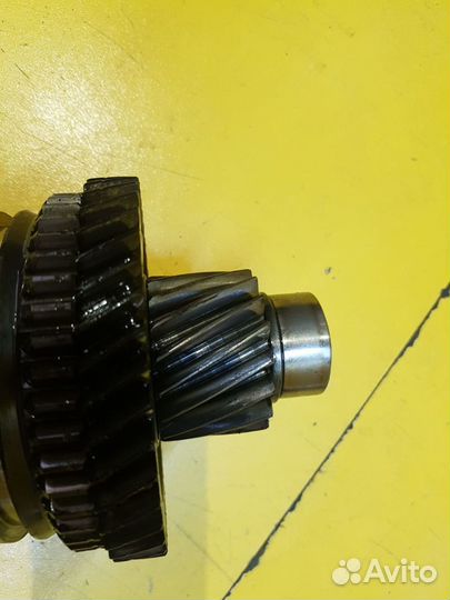 Вал кпп вторичный Ford Focus II 2004-2008
