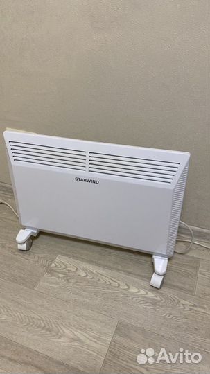 Конвектор Starwind SHV5015 1500Вт белый