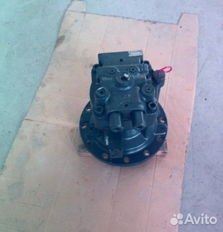 Robex 4500 LC-3 Гидромотор поворота Hyundai R220-9