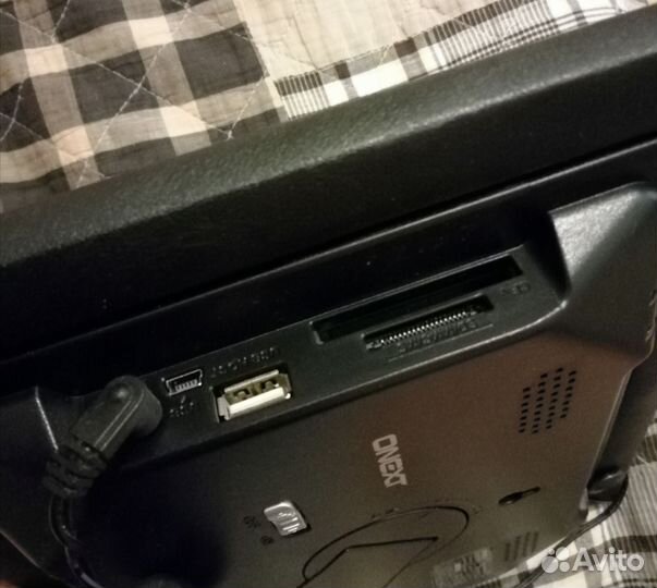 Цифровая фоторамка Onext PF-8Lb