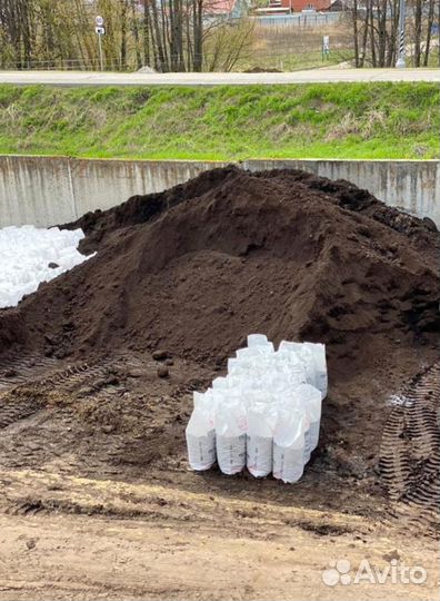 Доставка чернозема в мешках