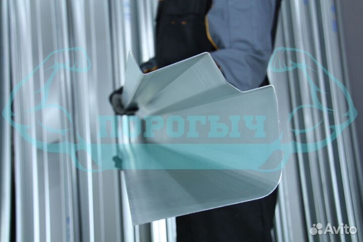 Ремотный порог Mercedes-Benz W208 левый