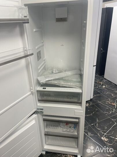 Новый Встраиваемый холодильник midea