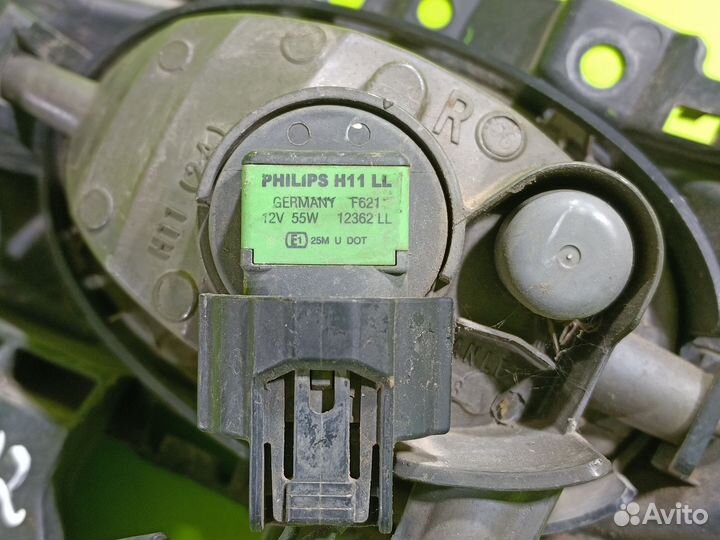 Противотуманная фара для Mazda 3 2003-2009