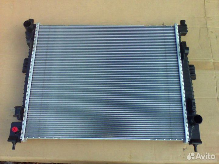 Радиатор Jeep Grand Cherokee