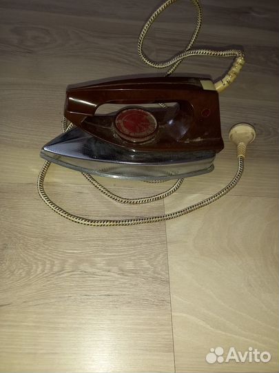 Продам утюг