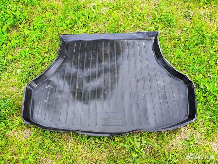 Коврик в багажник Лада Гранта