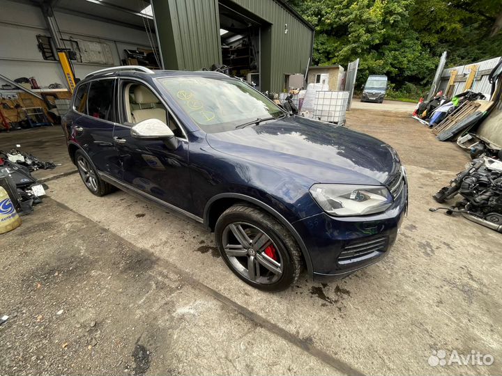 В полный разбор VW Touareg