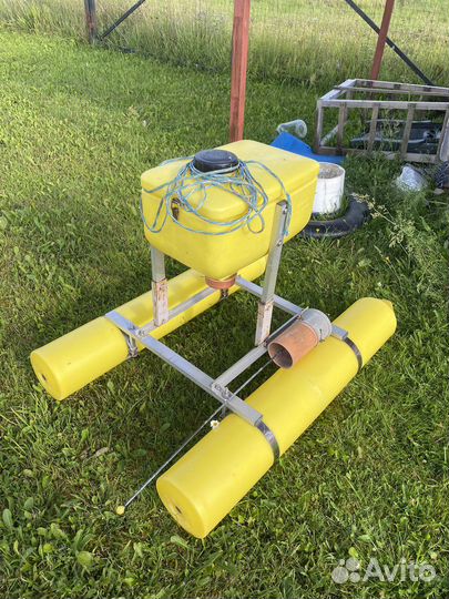 Кормушка для рыб