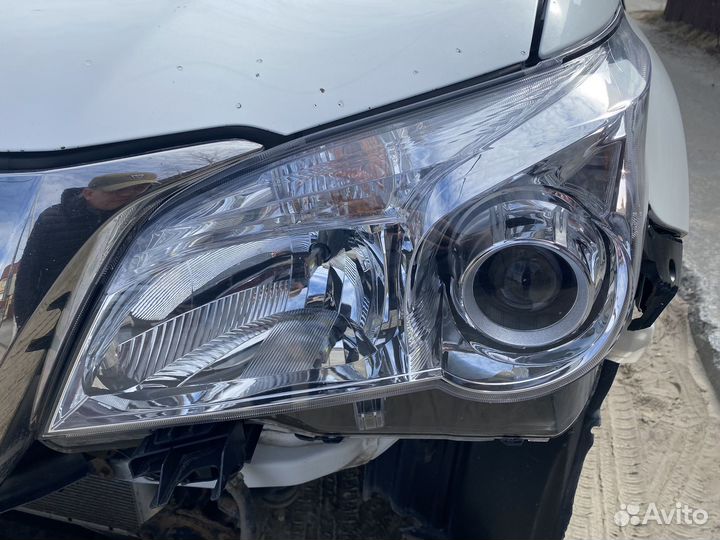 Фары передние и стоп фонари задние Lexus GX460