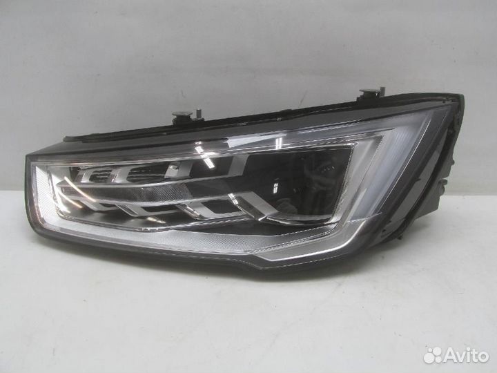 Фара левая Audi A1