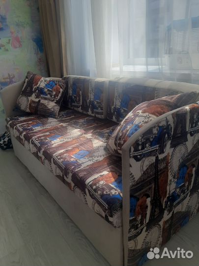Диван подростковый