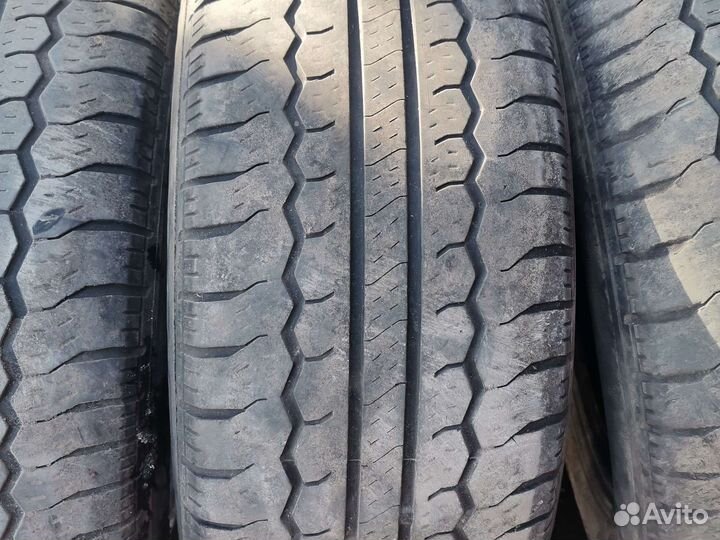 Nexen Classe Premiere 521 235/60 R17 106H