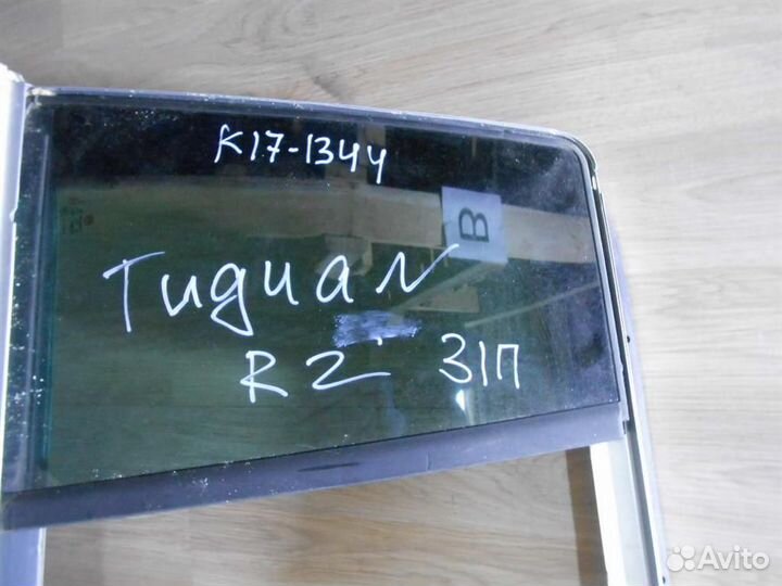 Стекло двери задней правой (форточка) Volkswagen