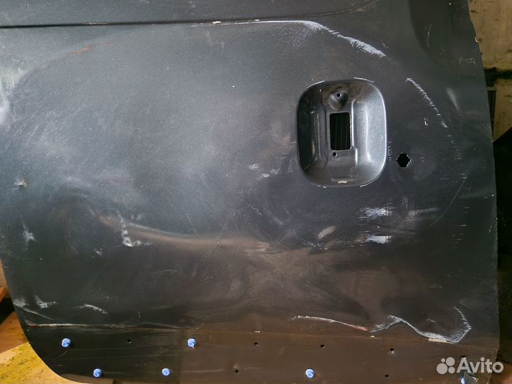 Дверь сдвижная правая Renault Dokker