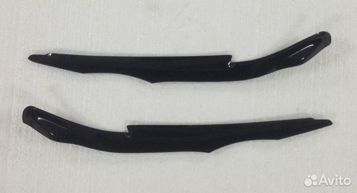 Декоративные ресницы Mitsubishi Lancer X c 2007