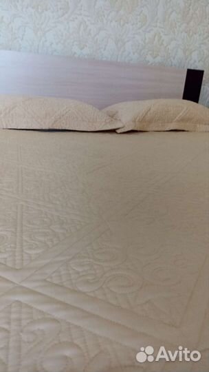 Покрывало на 2 х спальную кровать бу