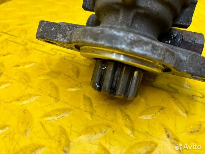 Насос гидроусилителя руля Toyota Hilux 2kdftv 2014